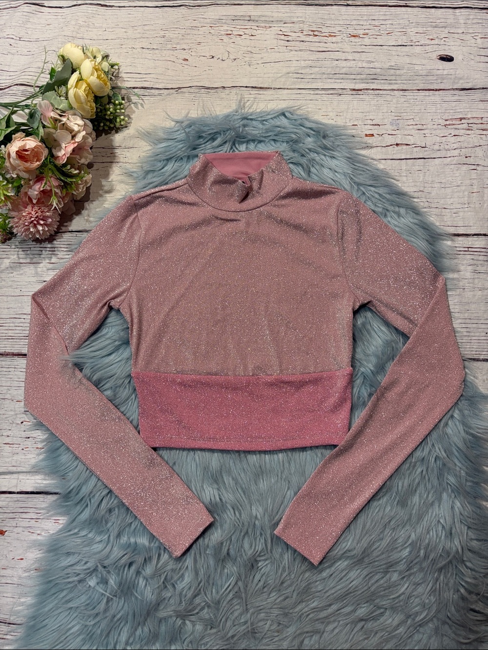 NWOT Naked Wardrobe Pink Shimmer On the Glow Mockneck Crop Top